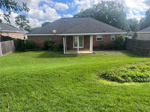 Exterior - 1912 Clarke Rd E, Mobile, AL 36695 photo 6 of 7