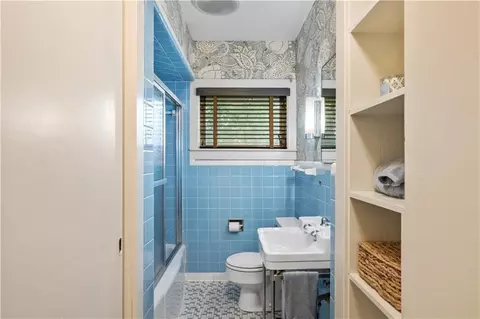 Bath - 312 Indian Creek Dr E, Mobile, AL 36607 photo 3 of 3