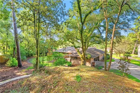 Exterior - 312 Indian Creek Dr E, Mobile, AL 36607 photo 9 of 10
