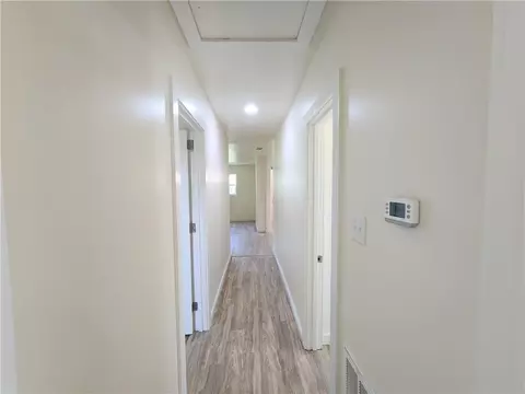 Entry Way - 2059 Holmes Dr, Mobile, AL 36605 photo 3 of 3