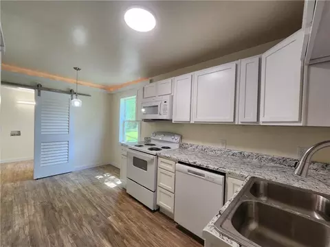 Kitchen - 2059 Holmes Dr, Mobile, AL 36605 photo 2 of 3