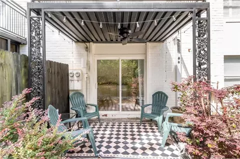 Exterior - 4009 Old Shell Rd #C3, Mobile, AL 36608 photo 1 of 10