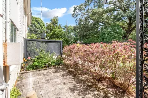 Exterior - 4009 Old Shell Rd #C3, Mobile, AL 36608 photo 6 of 10