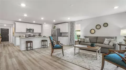 Entry Way - 10318 Lowell St E, Mobile, AL 36695 photo 2 of 11