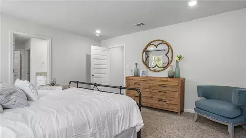 Bedroom - 10318 Lowell St E, Mobile, AL 36695 photo 2 of 8