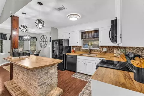 Kitchen - 3149 Lacoste Rd, Mobile, AL 36618 photo 1 of 5
