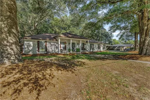 Exterior - 3149 Lacoste Rd, Mobile, AL 36618 photo 14 of 16