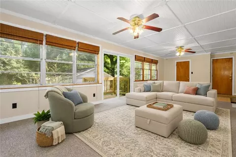 Living - 4904 Mercedes Rd, Mobile, AL 36618 photo 1 of 13
