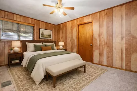 Bedroom - 4904 Mercedes Rd, Mobile, AL 36618 photo 10 of 11