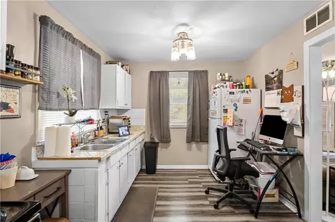 Kitchen - 4159 Marchal Ln, Mobile, AL 36618 photo 2 of 2