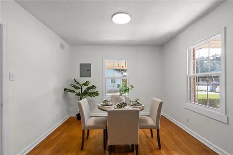 Dining - 112 Sutherland Dr, Chickasaw, AL 36611 photo 1 of 4