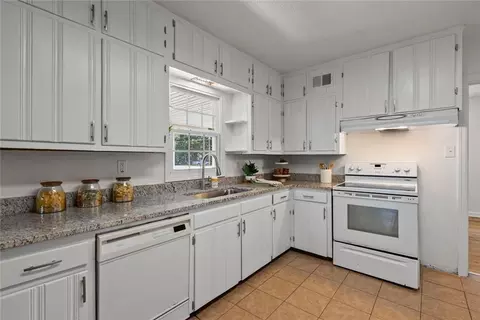 Kitchen - 112 Sutherland Dr, Chickasaw, AL 36611 photo 2 of 3