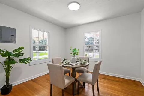 Dining - 112 Sutherland Dr, Chickasaw, AL 36611 photo 4 of 4