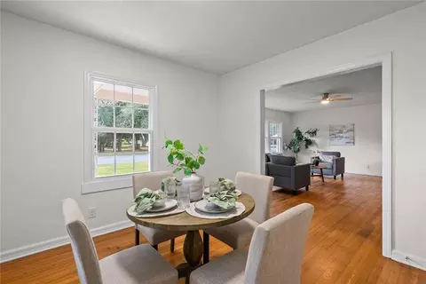 Dining - 112 Sutherland Dr, Chickasaw, AL 36611 photo 3 of 4