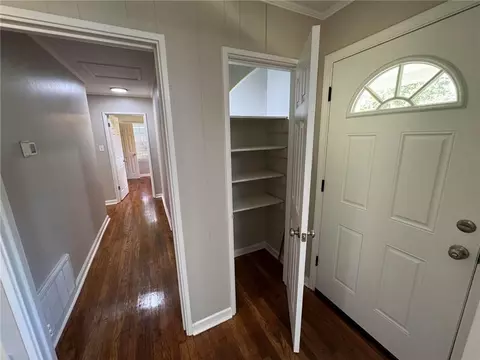 Entry Way - 3011 Westgate St, Mobile, AL 36606 photo 1 of 1