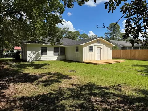 Exterior - 3011 Westgate St, Mobile, AL 36606 photo 6 of 8