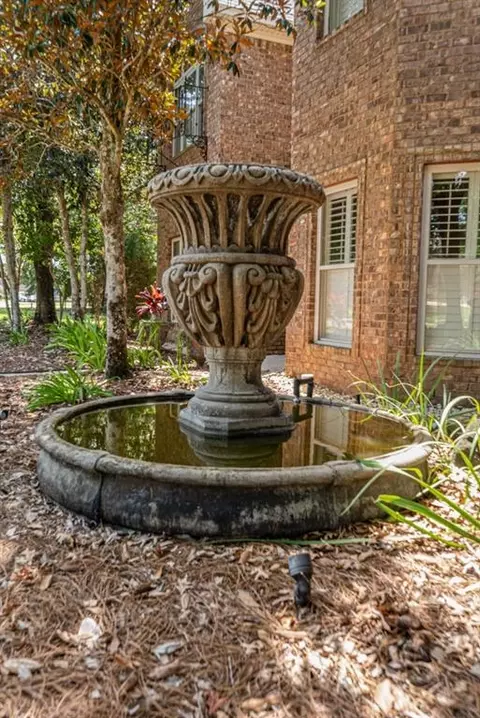 Exterior - 2196 Turtle Creek Ln E, Mobile, AL 36695 photo 9 of 90