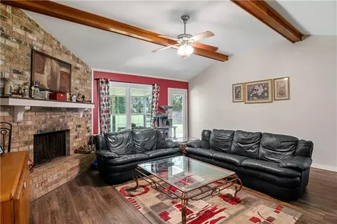 Living - 3088 Olde Gate Rd, Mobile, AL 36695 photo 2 of 2