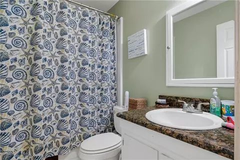 Bath - 3088 Olde Gate Rd, Mobile, AL 36695 photo 1 of 3