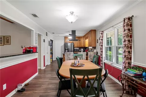 Dining - 3088 Olde Gate Rd, Mobile, AL 36695 photo 1 of 5