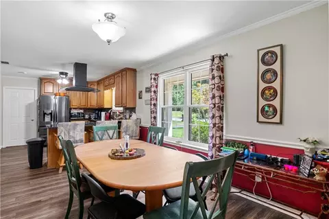 Dining - 3088 Olde Gate Rd, Mobile, AL 36695 photo 2 of 5
