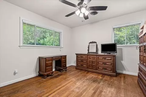 Bedroom - 269 Hillcrest Dr, Mobile, AL 36609 photo 5 of 6