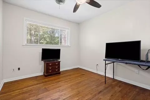 Bedroom - 269 Hillcrest Dr, Mobile, AL 36609 photo 3 of 6