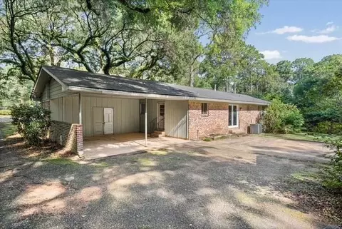 Exterior - 269 Hillcrest Dr, Mobile, AL 36609 photo 2 of 5