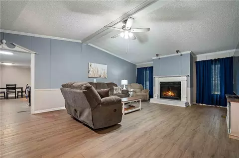 Living - 5263 Quimby Dr, Mobile, AL 36619 photo 1 of 2