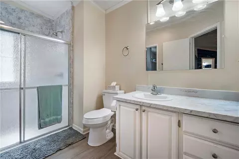 Bath - 5263 Quimby Dr, Mobile, AL 36619 photo 1 of 3