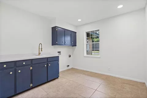 Other - 241 Suzanne Cir, Mobile, AL 36608 photo 6 of 9