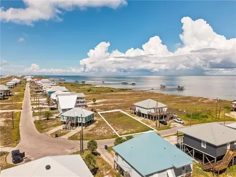 2312 Island Shores Dr, Dauphin Island, AL 36528