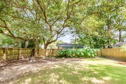 Exterior - 259 Crenshaw St, Mobile, AL 36606 photo 11 of 15