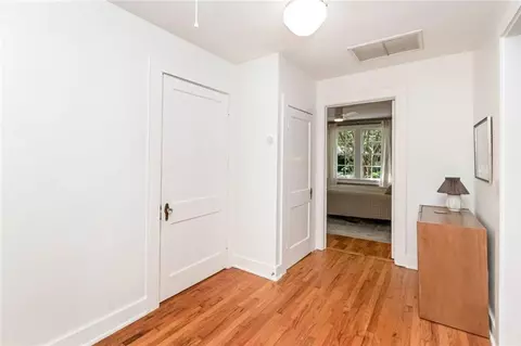 Entry Way - 259 Crenshaw St, Mobile, AL 36606 photo 1 of 1