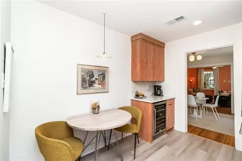 Dining - 259 Crenshaw St, Mobile, AL 36606 photo 4 of 4
