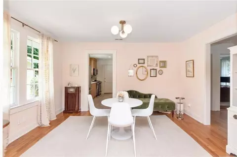 Dining - 259 Crenshaw St, Mobile, AL 36606 photo 1 of 4