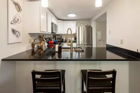 Kitchen - 3655 Old Shell Rd #604, Mobile, AL 36608 photo 3 of 3