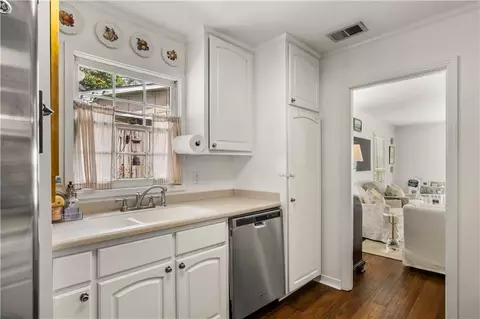 Kitchen - 205 Wacker Ln S, Mobile, AL 36608 photo 3 of 5