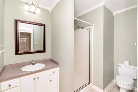 Bath - 3256 Zimlich Ave, Mobile, AL 36608 photo 1 of 2