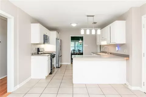 Kitchen - 3256 Zimlich Ave, Mobile, AL 36608 photo 4 of 5