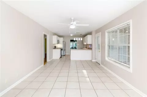 Living - 3256 Zimlich Ave, Mobile, AL 36608 photo 5 of 6