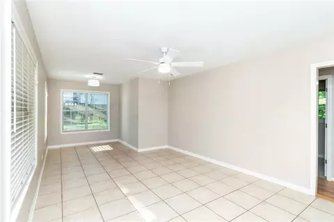 Living - 3256 Zimlich Ave, Mobile, AL 36608 photo 4 of 6