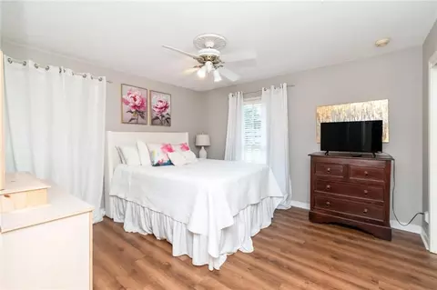 Bedroom - 3520 Springwood Dr E, Mobile, AL 36608 photo 3 of 3