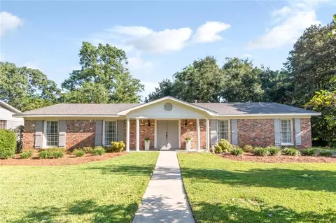 Exterior - 3520 Springwood Dr E, Mobile, AL 36608 photo 3 of 16