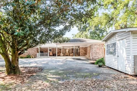 Exterior - 3520 Springwood Dr E, Mobile, AL 36608 photo 10 of 16