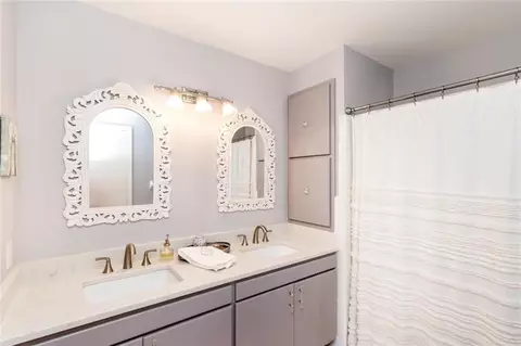 Bath - 3520 Springwood Dr E, Mobile, AL 36608 photo 5 of 5