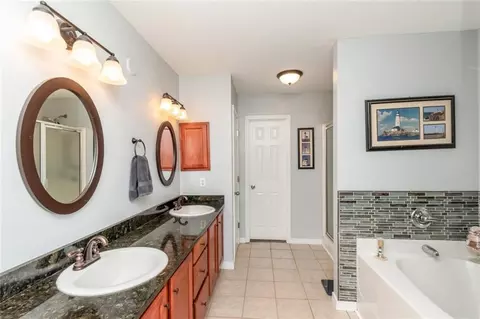 Bath - 10793 Rigby Dr, Mobile, AL 36695 photo 4 of 5