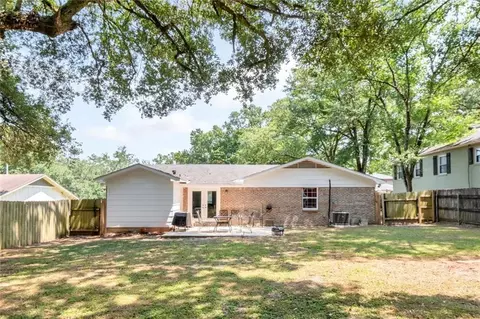 Exterior - 288 Mayflower St, Mobile, AL 36609 photo 9 of 13