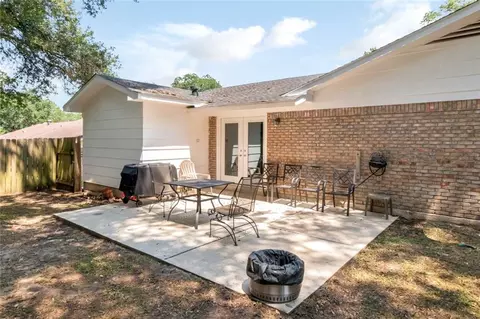 Exterior - 288 Mayflower St, Mobile, AL 36609 photo 6 of 13