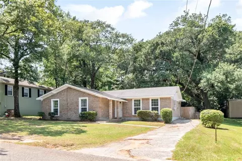 Exterior - 288 Mayflower St, Mobile, AL 36609 photo 3 of 13